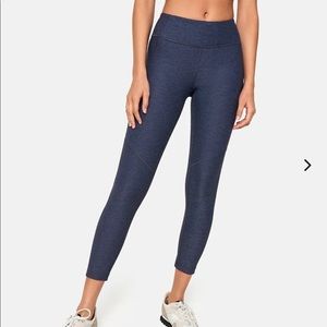 Outdoor Voices 3/4 Warmup Navy NWT Leggings Size M